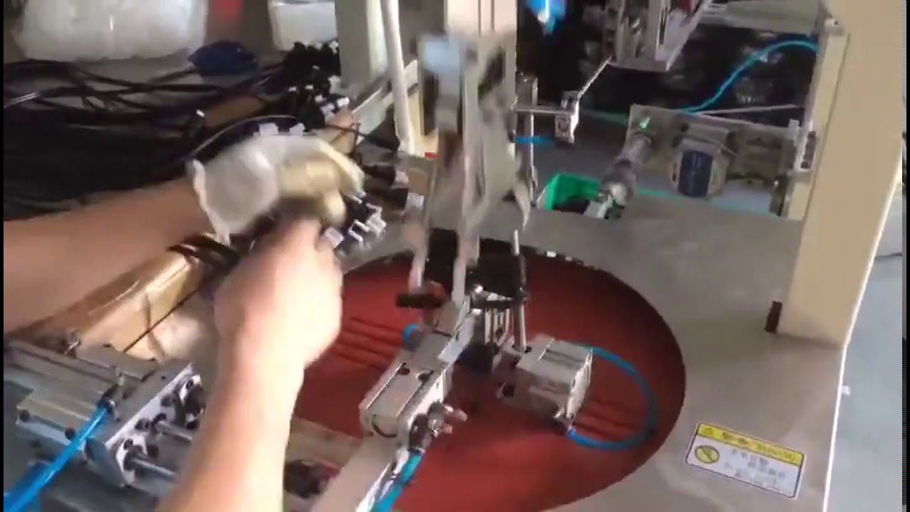 Máquina Automática de Alta Velocidade para Enrolar e Amarrar Fios Grossos em Formato 8 - WPM 81B