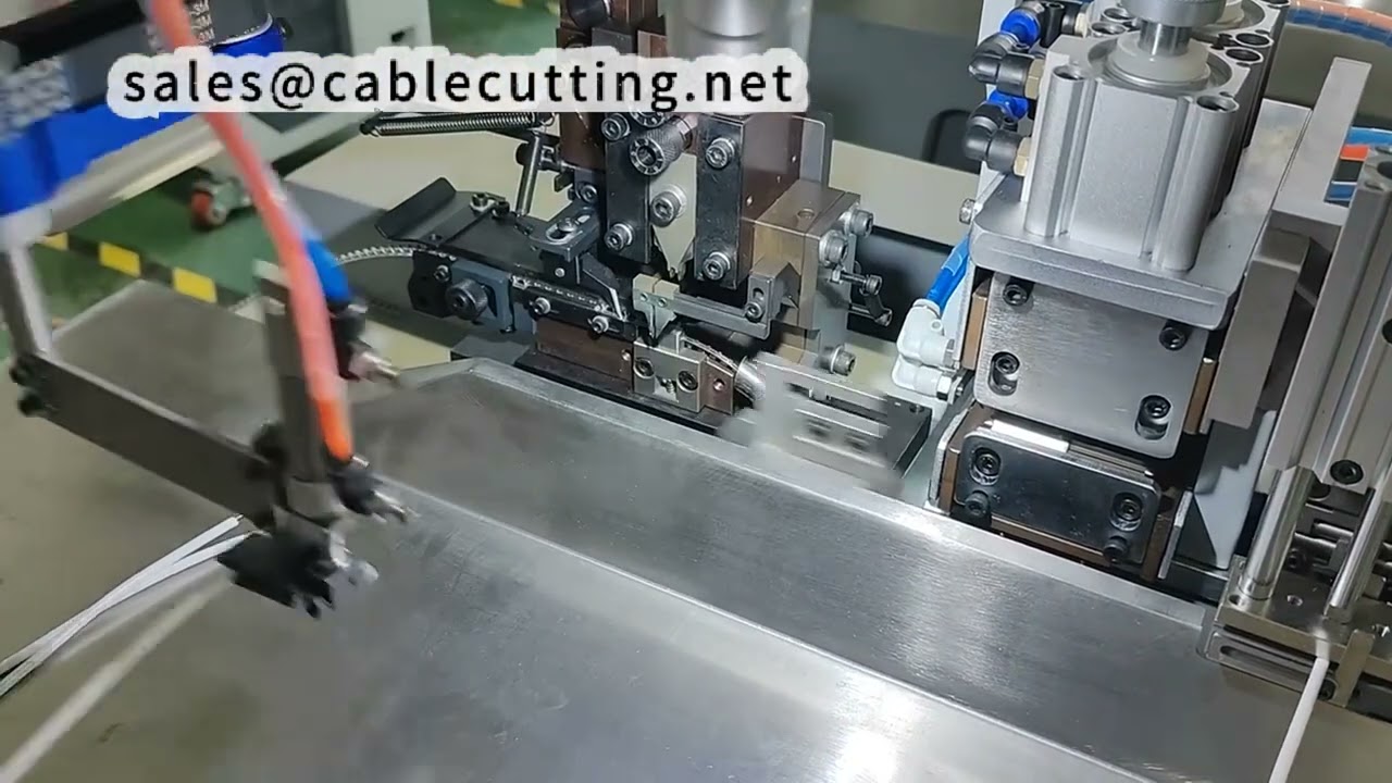 Máquina de Decapagem e Crimpagem para Cabos Multicore - Capa Redonda e Cabo Fita