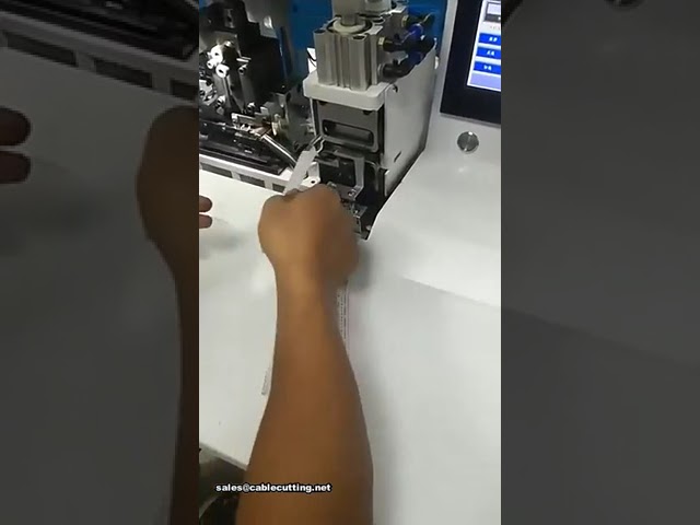 Máquina de Decapagem e Crimpagem de Cabos Multinúcleo – Fabricante Super Mute