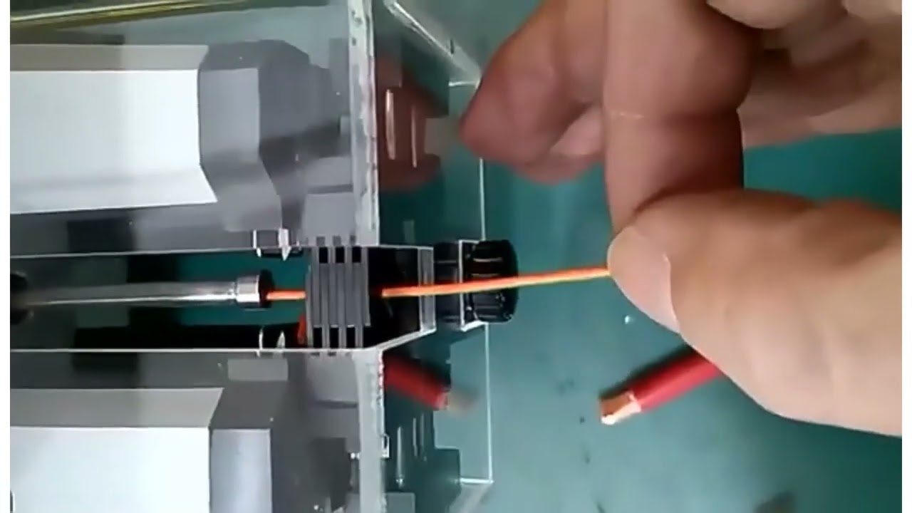 Máquina de Decapagem por Indução para Cabos Elétricos – 100% Elétrica e Automática