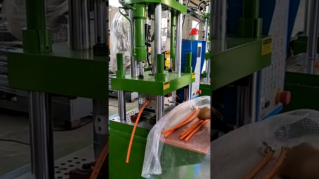 Máquina de Injeção de PVC 450ST para Plugues Padrão Australiano de 3 Pinos Chatos