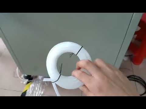 WPM 02SL: Máquina eficiente para corte, enrolamento e amarração de tubos flexíveis de PVC