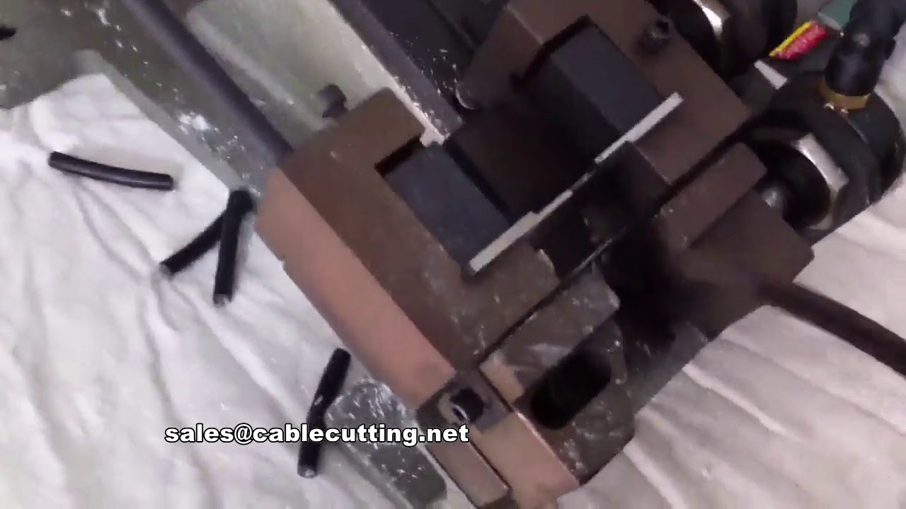 Máquina Pneumática de Decapagem de Fios | Desencapadeira Industrial Eficiente