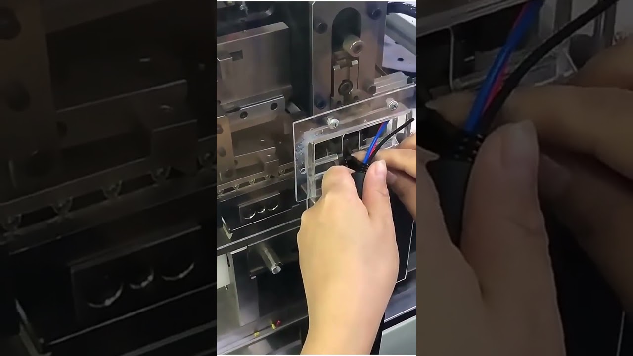 Máquina de Corte Automático para Cabos, Chapas Metálicas, Tubos e Correias Plásticas - Corte de Comprimento Fixo