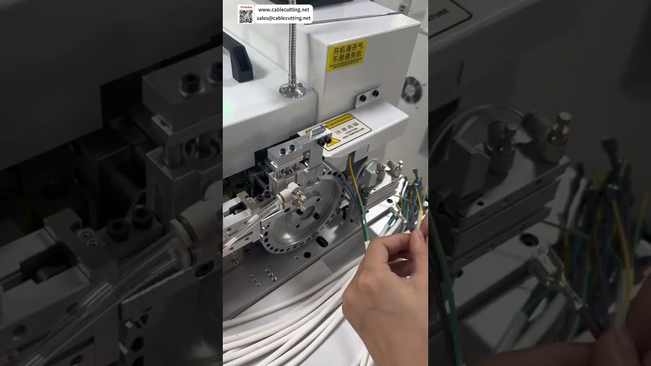 Máquina Automática de Inserção de Tubos – Encapsulamento e Montagem Rápida de Chicotes Elétricos