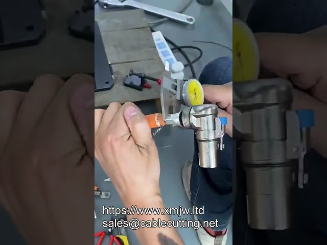 Molde Automático de Crimpagem de 30 Toneladas para Terminais Hexagonais em Arnês de Carros Elétricos