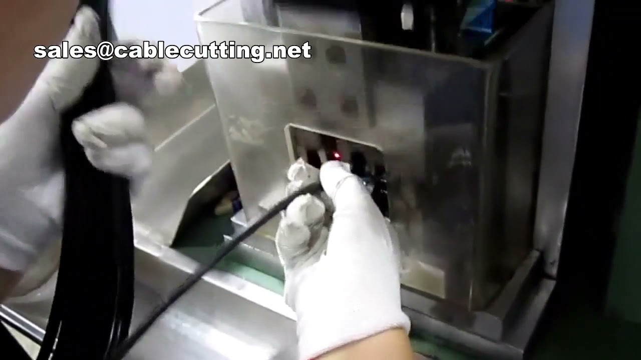 Máquina de crimpagem para cabo de alimentação de 3 pinos – Eficiência industrial