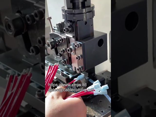 Conector Amp 2 520183 2 em Estoque – Peça Industrial Disponível