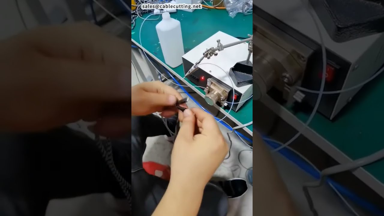 Máquina de Dosagem de Cola Micro para Produtos USB e Chicotes | Equipamento de Fábrica #fábrica #máquina #DIY