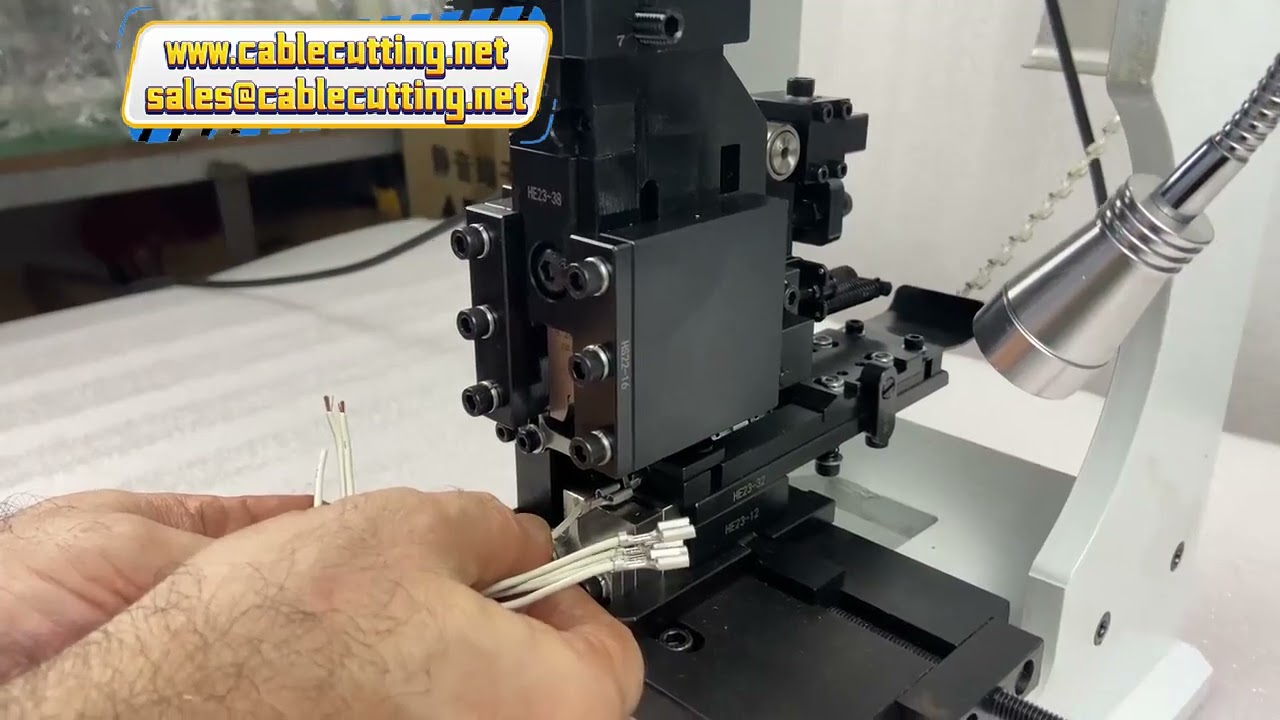 Máquina de Crimpagem Pneumática 2T para Terminais Estilo Europeu – Curso OTP de 40mm